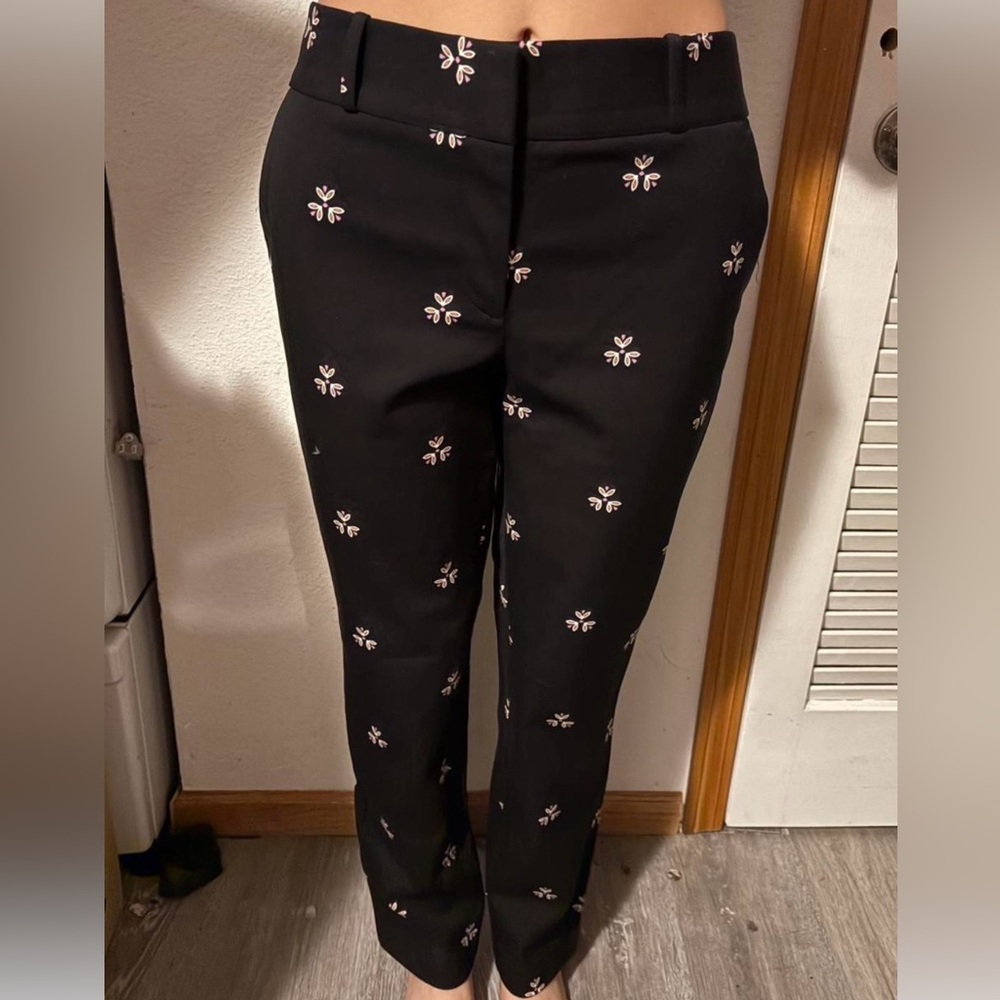 LOFT Black and white floral print capri pants NEW WITH TAGS